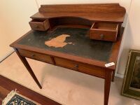 Edwardian Mahogany Ladies Writing Desk with Inlaid Stringing and Leather Top of Small Proportions - As Is - 2