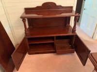 Victorian Mahogany Dumb Waiter with Beautifully Carved Columns above 2 Doors - 3