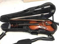 Artiste Violin in Case with Bow