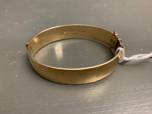 vintage-9ct-gold-solid-metal-core-bangle-with-engraving