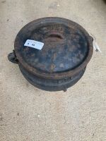 Cast Iron Cauldron with Lid - 2