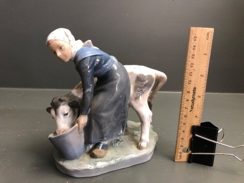 Royal Copenhagen 119 Milk Maid Feeding Cow