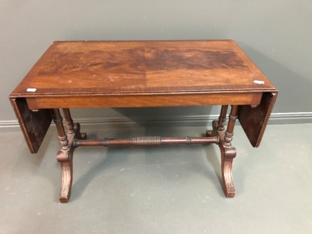 Vintage c1950's Flame Mahogany Topped Drop Leaf Side Table with Turned Legs and Stretcher