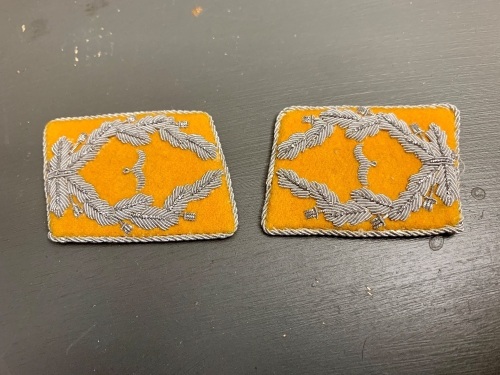 German WW2 Luftwaffe Pair of Flight Majorâ€™s Collar Tabs