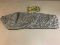 Australian Defence Force Sleeping Bag with Nylon Carry Bag - 2
