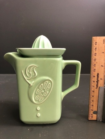 Vintage Diana Jug and Squeezer Top in Green