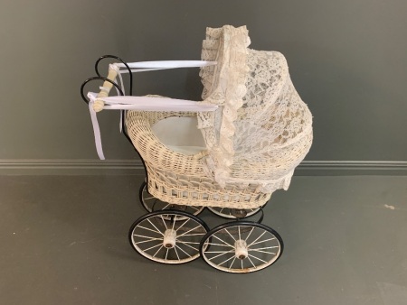 Vintage 1980's Wicker and Steel Sprung Dolls Pram