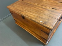 Large Teak Blanket Box with Iron Fittings - 4