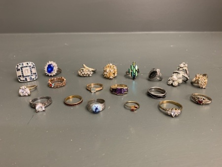 20 Asstd Costume Jewellery Rings