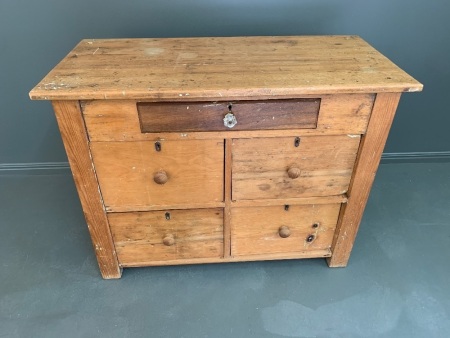 Bush Furniture Pine/Mixed Timbers Set of Drawers