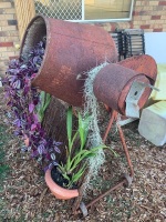 Vintage Cement Mixer Garden Art - 3