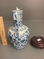 Vintage Blue and White Reproduction of a Chinese Lidded Jug - 4