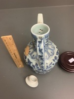 Vintage Blue and White Reproduction of a Chinese Lidded Jug - 5