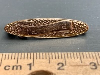 Small 9ct Gold Brooch inscribed Patricia - 2g