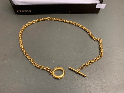 Chunky Oroton Fob Style Gold Plated Necklace