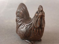 Vintage Japanese Carved Wooden Netsuke in the Form of a Chicken with Bead Eyes - Signed on Inlay to Base - 8