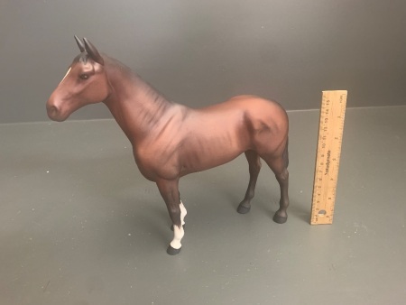 Vintage Beswick Racehorse No. 2421 The Winner