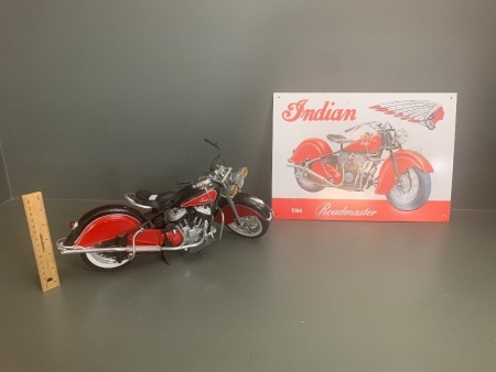 New Ray 1:6 Model of Indian Chief + Indian Roadmaster Tin Sign