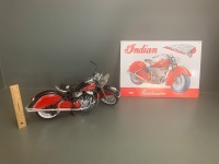 New Ray 1:6 Model of Indian Chief + Indian Roadmaster Tin Sign