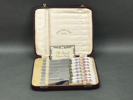 Boxed Royal Crown Derby Set of 8 Butter Knives