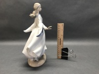 Cinderella by Lladro - 5