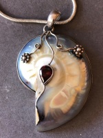 Sterling Silver, Garnet and Shell Necklace - 7