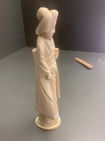 Antique Japanese Bone and Ivory Carving of a Geisha - As Is - 3