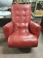 Pair of Vintage Mid-Century Red Leather Sleepy Hollow Armchairs - 4
