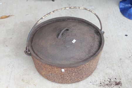 Large Antique 16in Cast Iron Camp Oven on Tripod Legs with Lid Marked 16 and Original Handle