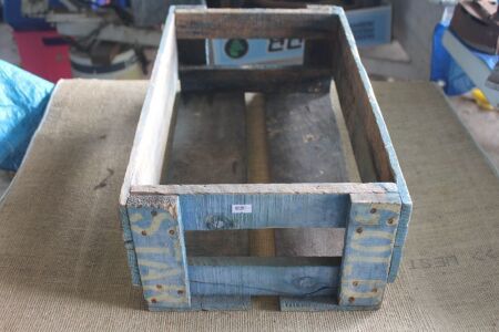 Vintage Gold Star Aerated Water Works Gympie Blue Timber Crate - App. 550mm x 310mm x 170mm