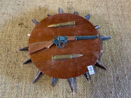 Vintage Shooting Plaque Ringed with Kangaroo Claws - App. 260mm Dia