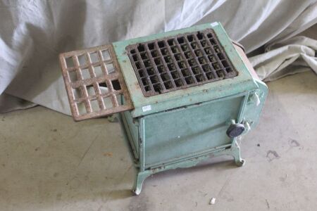 Vintage Hecla Table Top Enamelled Electric Stove - Needs Rewiring