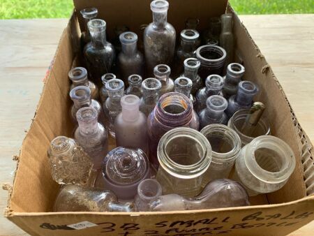 Asstd Box of 38 Small Bottles + 2 Purple Stoppers