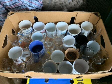 Large Asstd Box Lot of Gympie Mugs and Glasses
