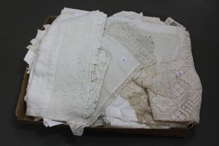 Asstd Lot of Vintage Linen and Lace inc. Doileys, Mats, Tablecloths Etc