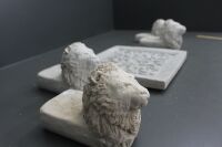 4 x Large Lion Pot Feet + Concrete Plaque - 4