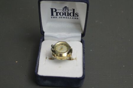 Vintage Buler Swiss Made Watch Ring 17 Jewels - Working Order