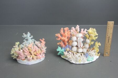 2 Vintage Kitcsh Retro Plaster Set Coloured Coral Souvenirs - 1 with Thermometer