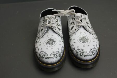 Pair of Black White Bandana Pattern Doc Marten Shoes - Hardly Worn - Size 6