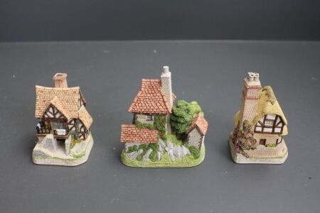 3 x Large Collectable David Winter Cottages in Boxes