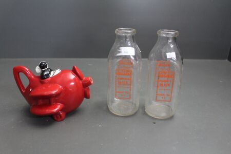 Vintage Red Baron Tea Pot + 2 Vintage Niagra Falls Milk Bottles