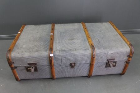 Large Vintage Timber Banded Port / Suitcase