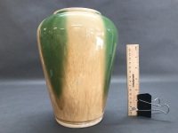 Vintage Glazed Bendigo Pottery Vase - 2