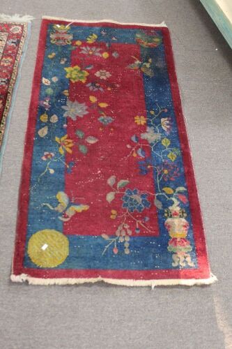 Hand Knotted Wool Rug with Butterly and Floral Design