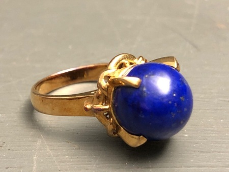 18k Yellow Gold Lapis Lazuli Ring