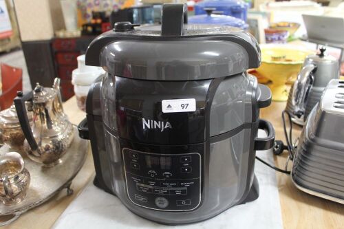 Ninja OP300 Multi Cooker - Unused