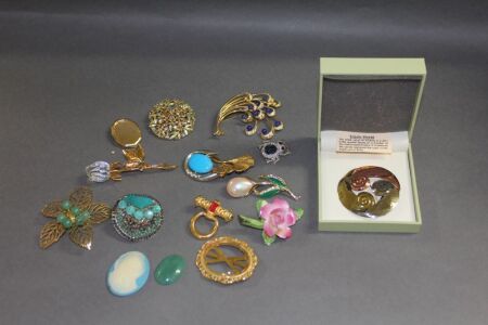 Asstd Lot of Brooches and Pins