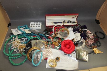 Large Asstd Lot of Jewellery inc. Designer, Lapis, Pearls, Jade, Enamel Etc