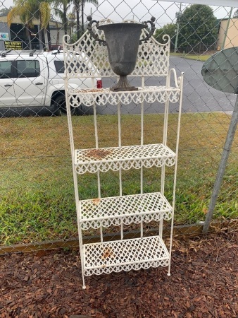 4 Tier White Iron Stand + Chalice