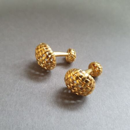 Pair of Vintage Tiffany & Co 18ct Gold Vannerie Basket Weave Cufflinks